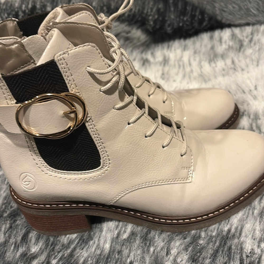 Remonte‎ Combat Boot* Cream*